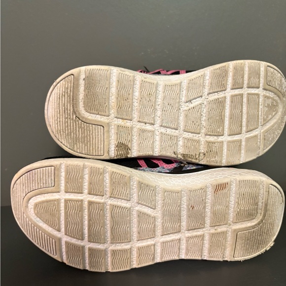 Stylish Black and Pink FREESTYLE BRAND toddler Sneakers SIZE 12 - Picture 5 of 5